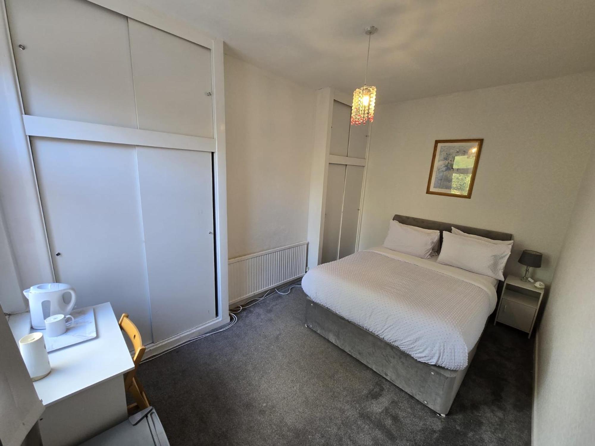 Guest house Poshval Manchester